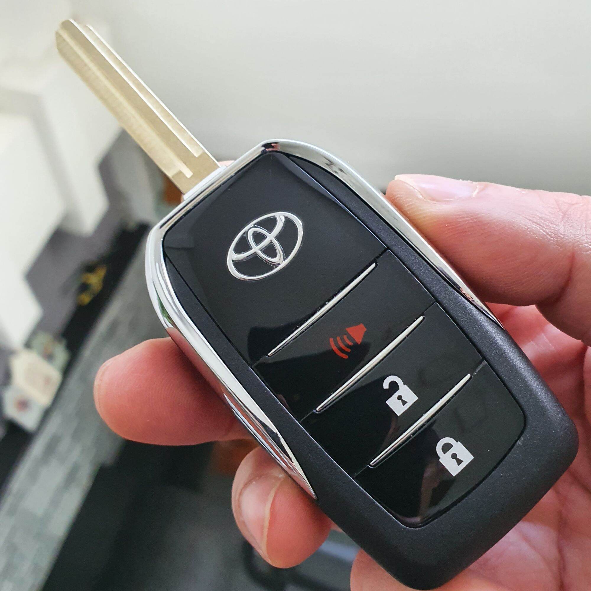 Vỏ chìa khóa gập Toyota Vios ( 2014 - 2020 ) 3 nút bấm