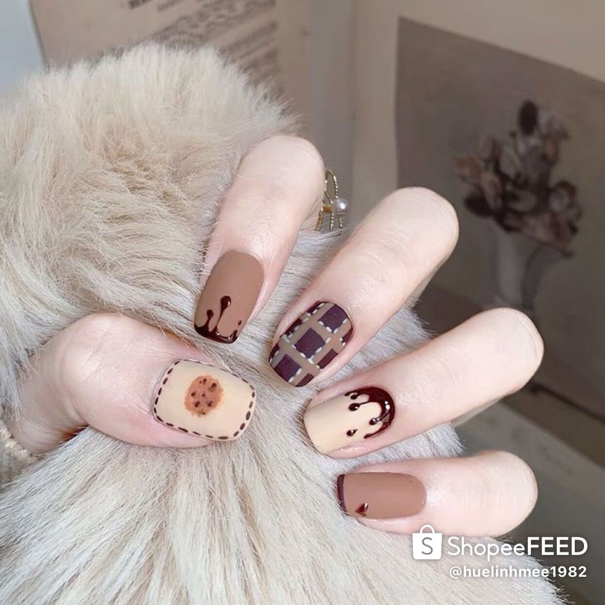 Nail box giá rẻ. Bộ 10 móng giả thiết kế đồng giá 65k