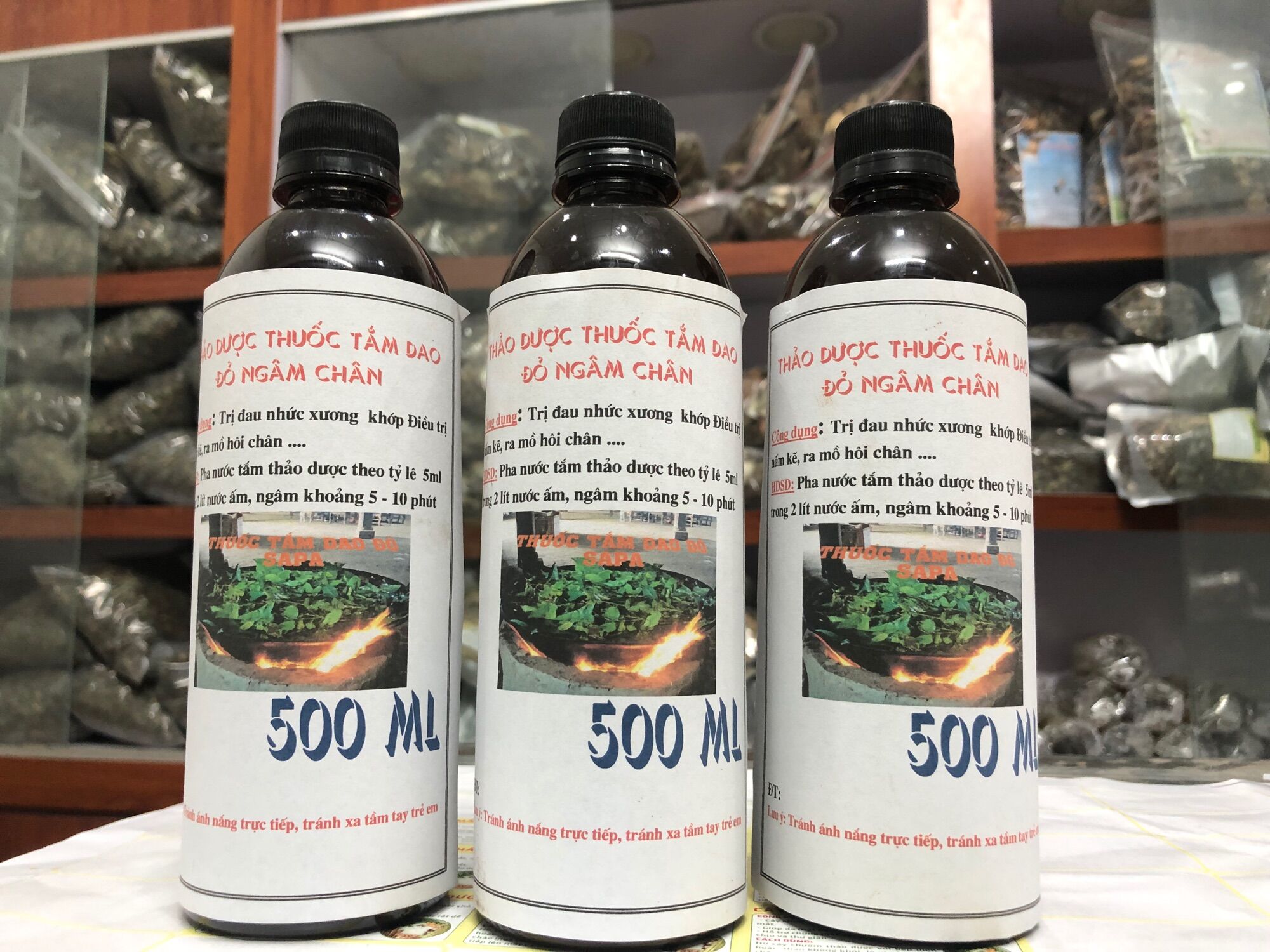 Nước ngâm chân dao đỏ