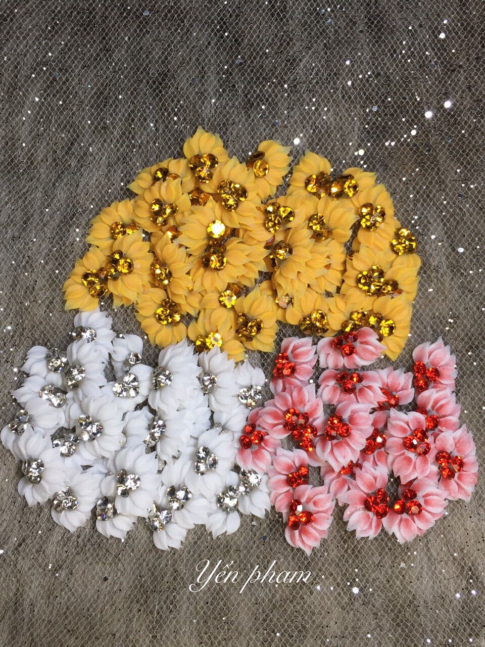 Hoa bột nail- hoa nữa cánh nhọn nhuỵ đá
