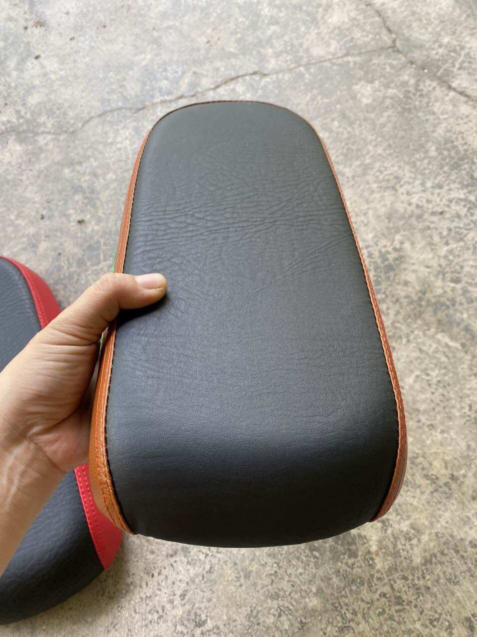 Yên sau xe đạp điện/ yên sau xe cỏ