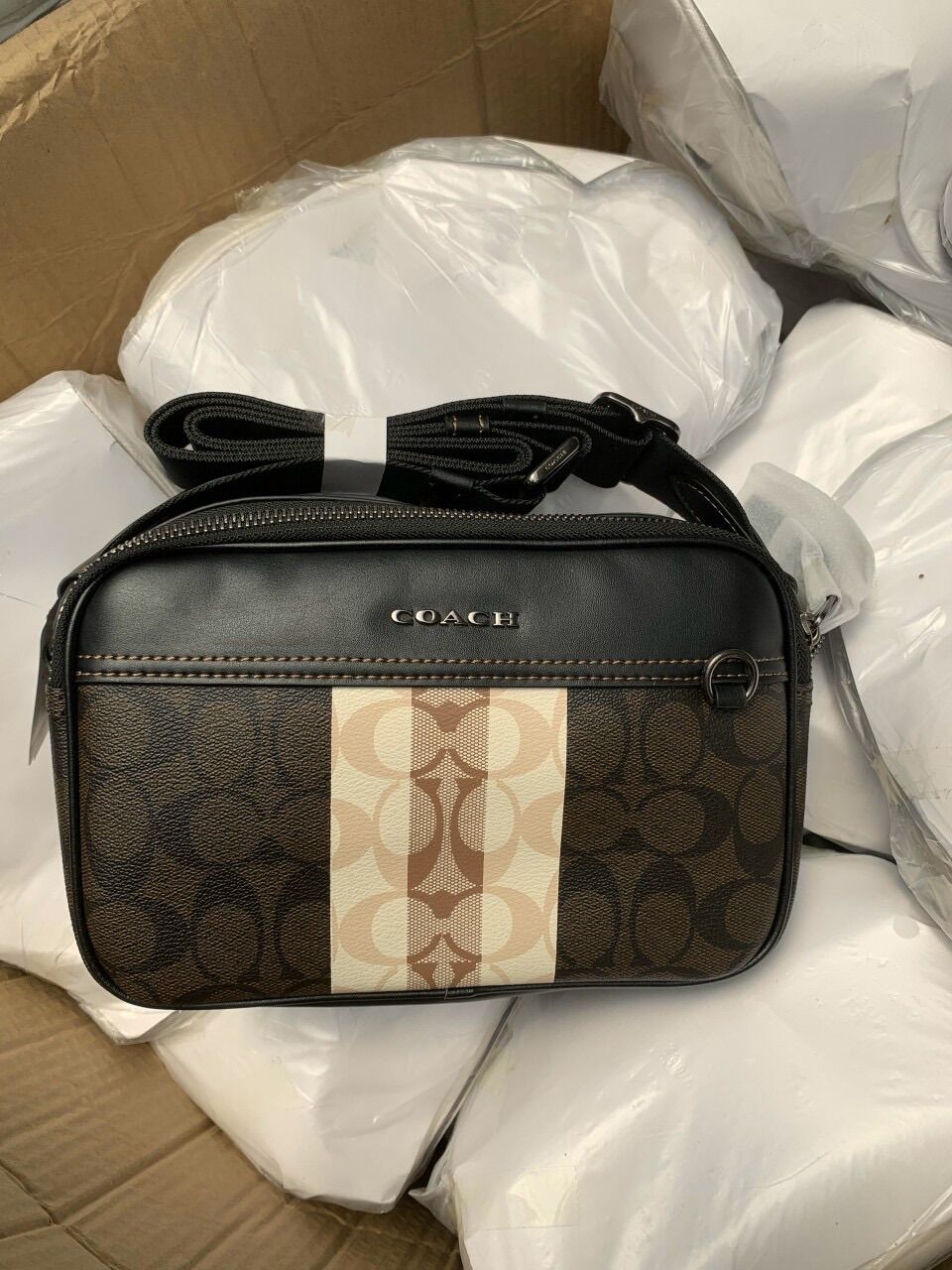 [HCM]Túi đeo chéo Coach dư xịn cho Nam và Nữ