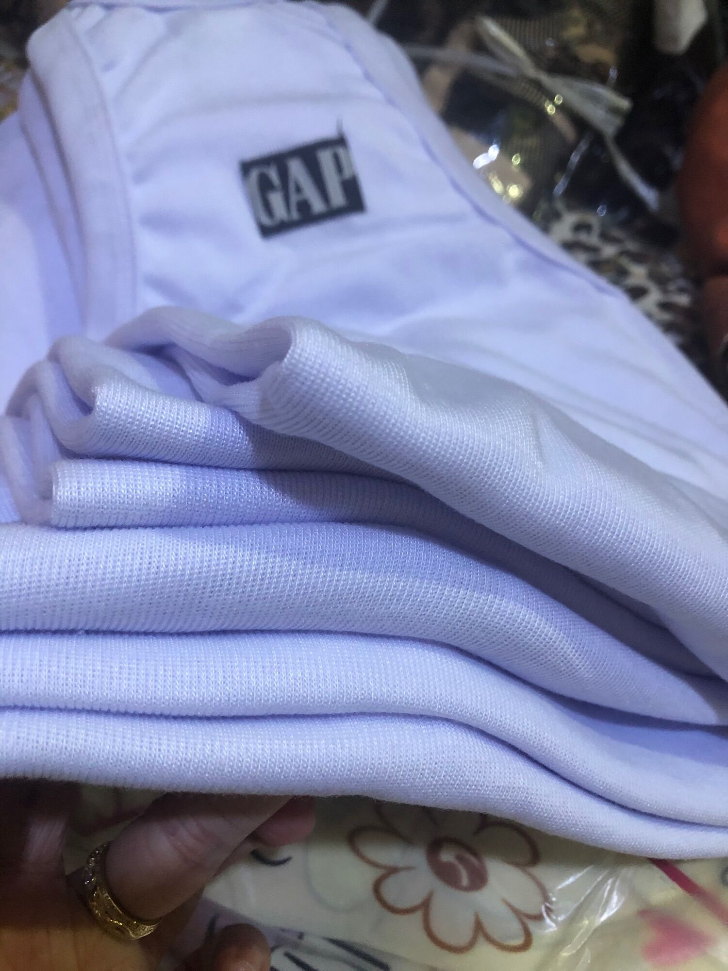 Áo thun trắng ba lỗ nam hàg GAP