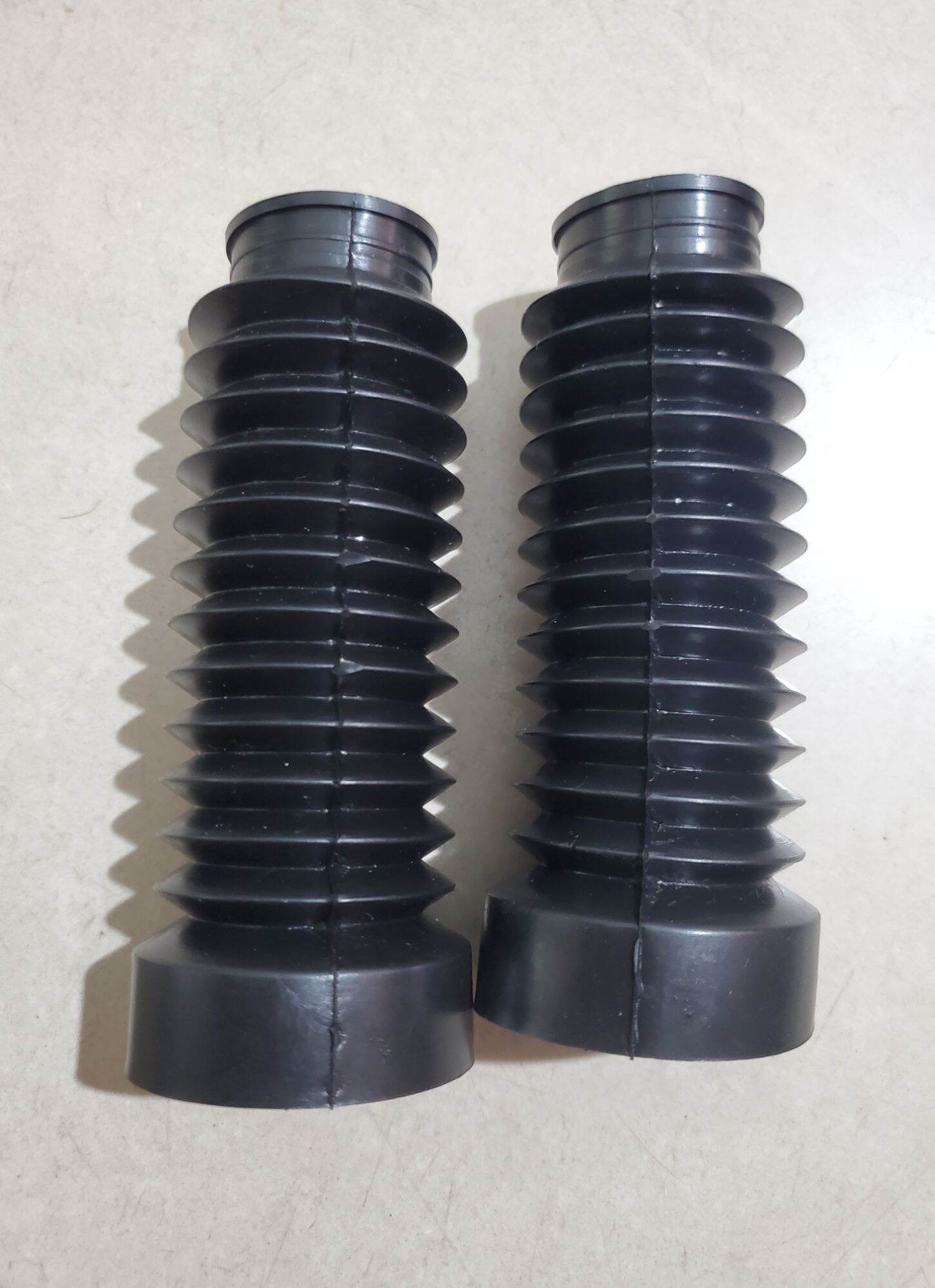 Cặp cao su phuột trước xe Win 100 .