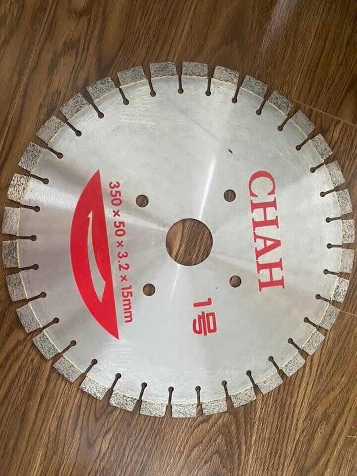 Lưỡi cắt đá hoa cương, cắt bê tông cực ngọt kích thước 350mm hàng công xưởng