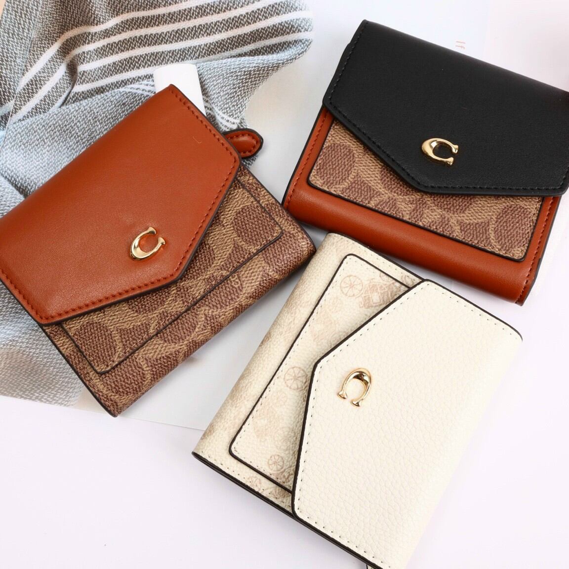 VÍ COACH GẬP MINI