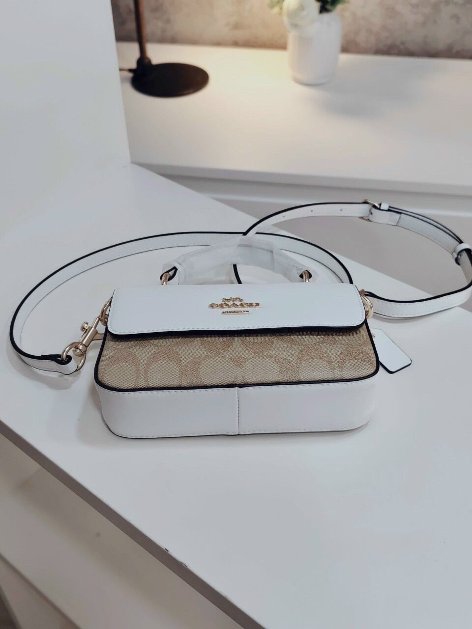 NEW CO**ACH - Mini Josie Top Handle sang chảnh