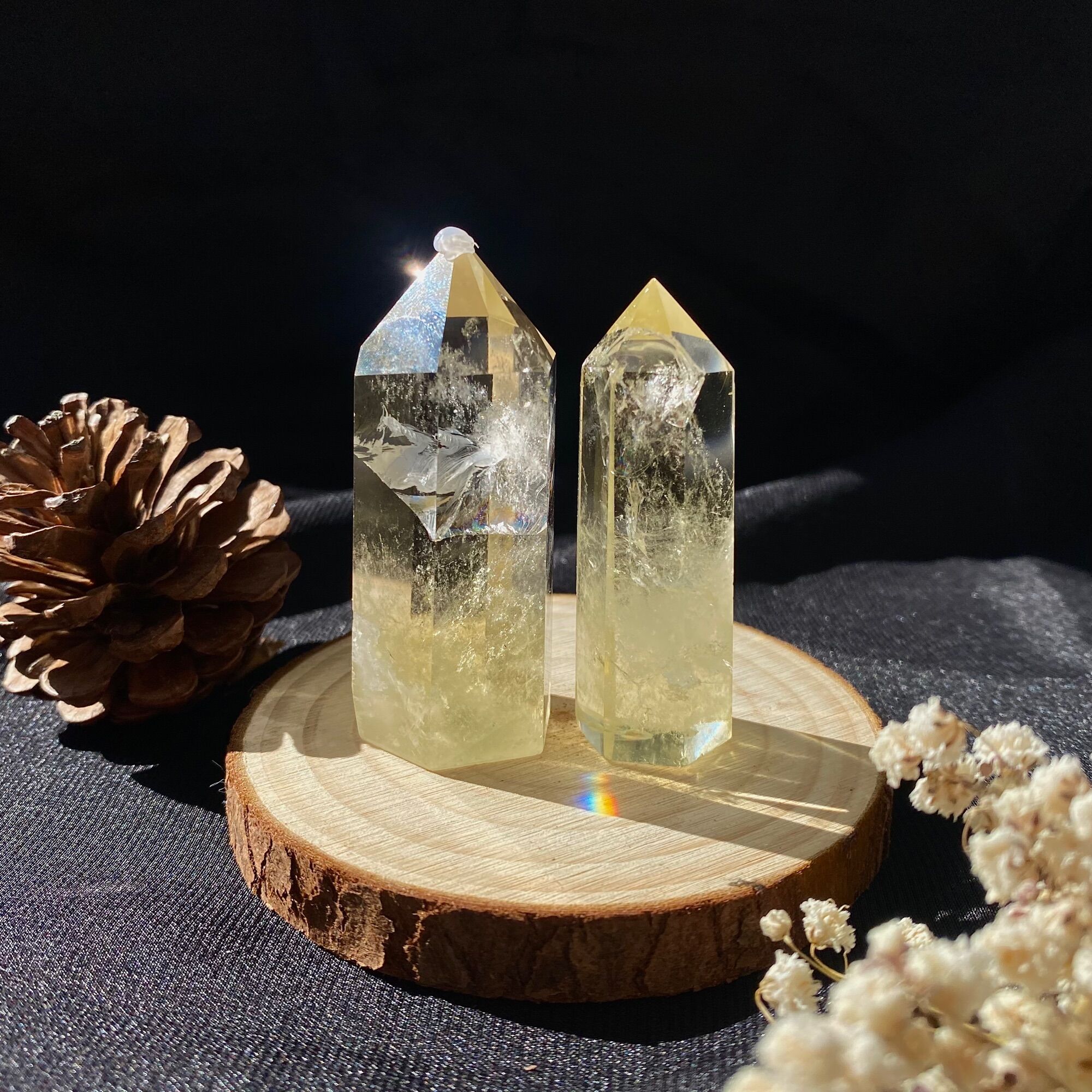 Trụ đá thạch anh vàng citrine thu hút tài lộc hỗ trợ năng lượng