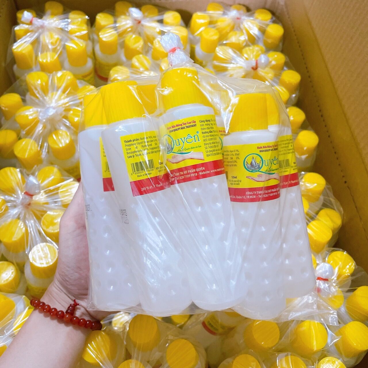 NƯỚC RỬA MÓNG TAY AXETON QUYÊN - 125ML