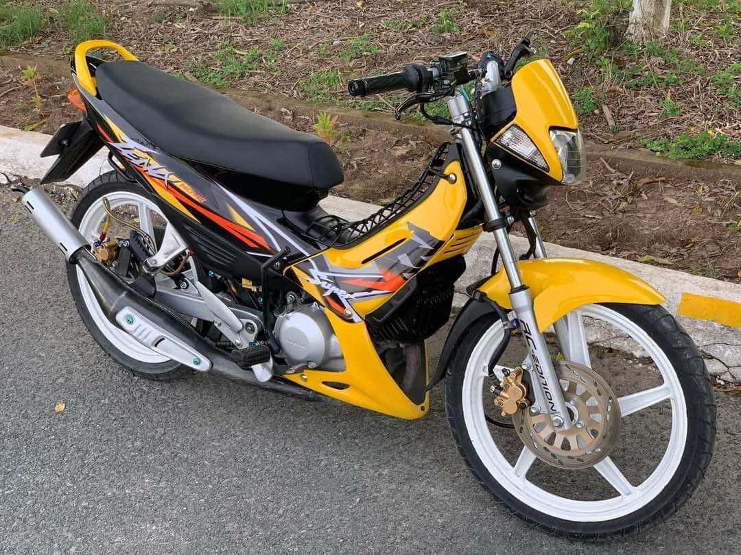 Pha đèn / choá trước Nova Tena, Nice đời 98-2002 Thailand