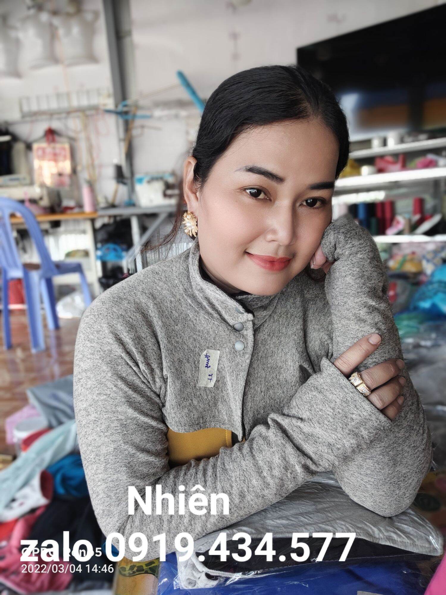 Áo khoác ủ kem 2lớp mặc được 2 bề