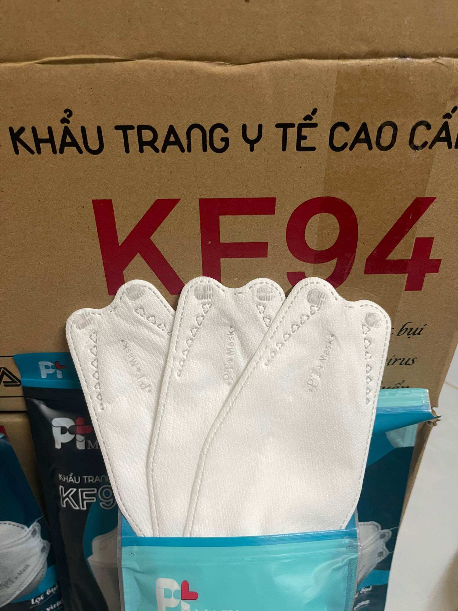 Thùng 300 cái Khẩu trang KF94 BẢO LONG ( Trắng )
