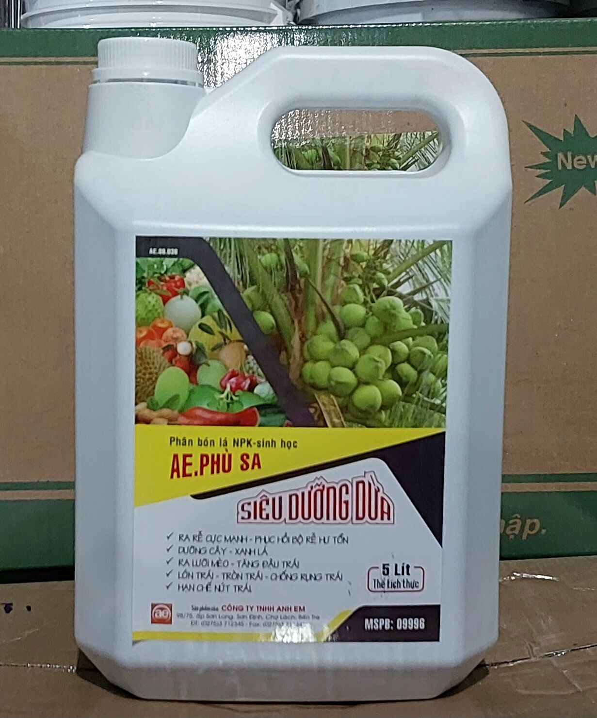 Can AE Phù Sa 5 lit chuyên tưới dưỡng dừa giúp cây ra rể mạnh, tăng tỷ lệ ra lưỡi mèo và đậu trái