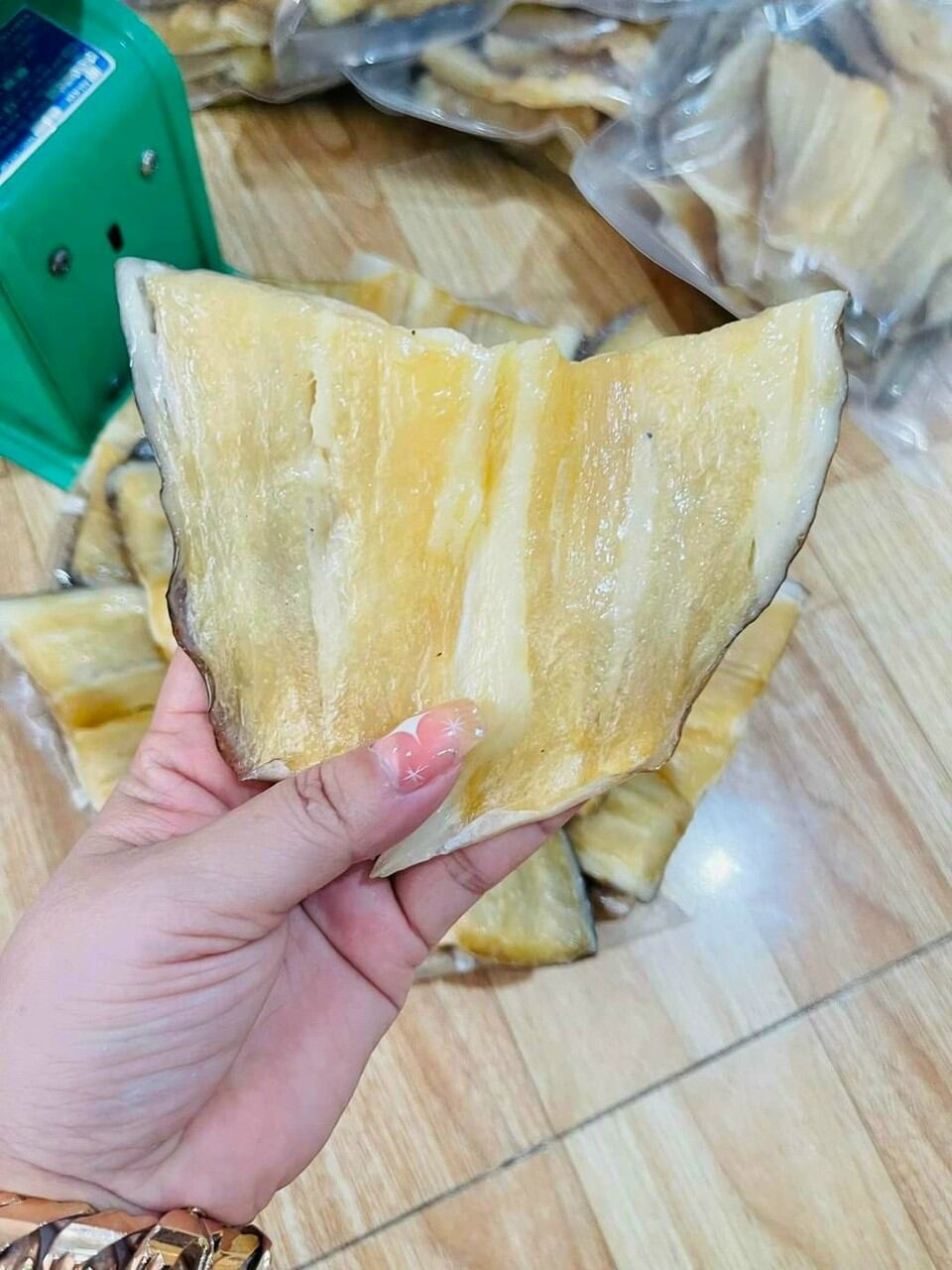 Khô đuôi cá dứa 1kg