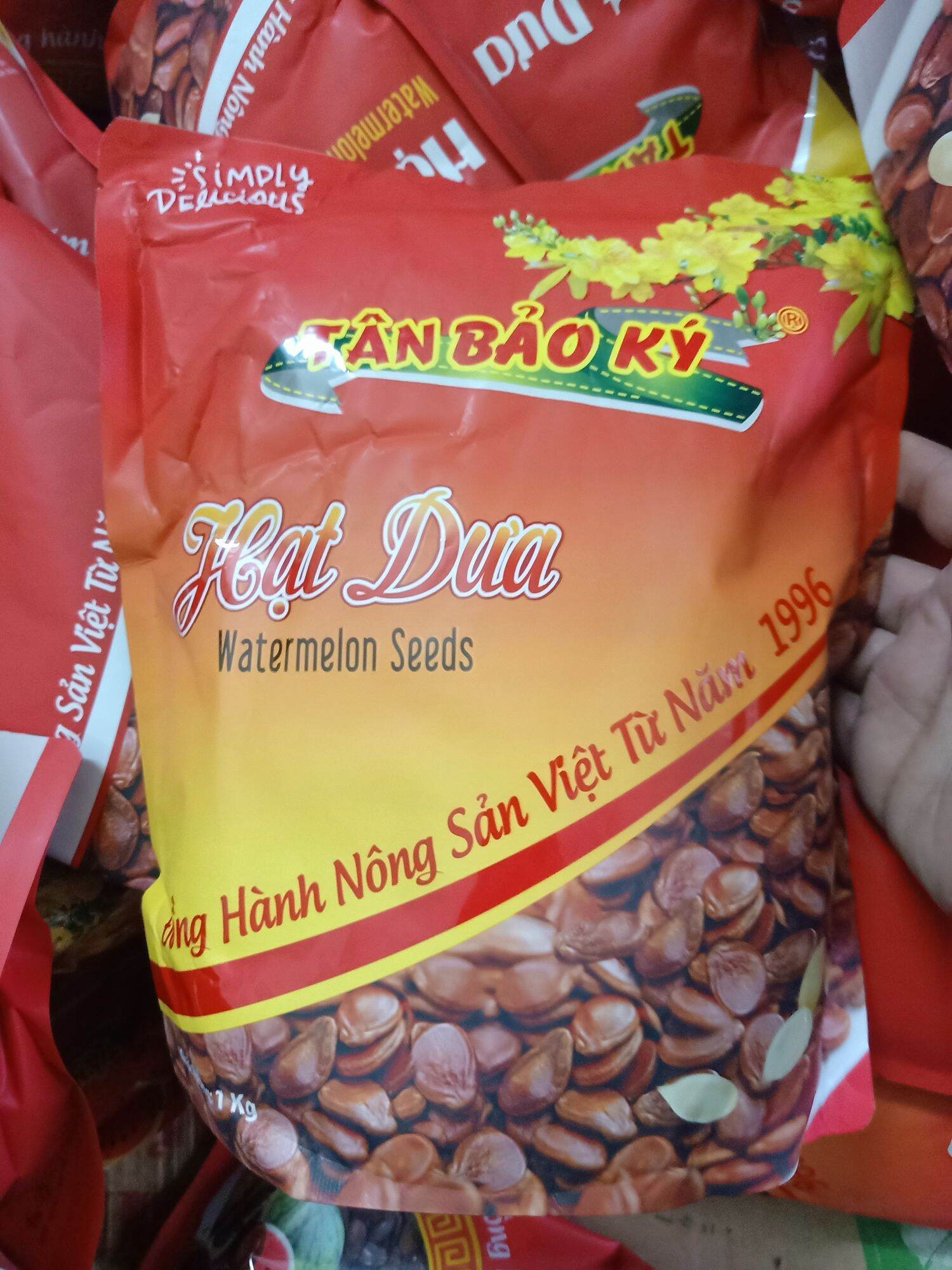 Hạt dưa tân bảo ký _ huế 1kg mẫu 2023 không phẩm màu