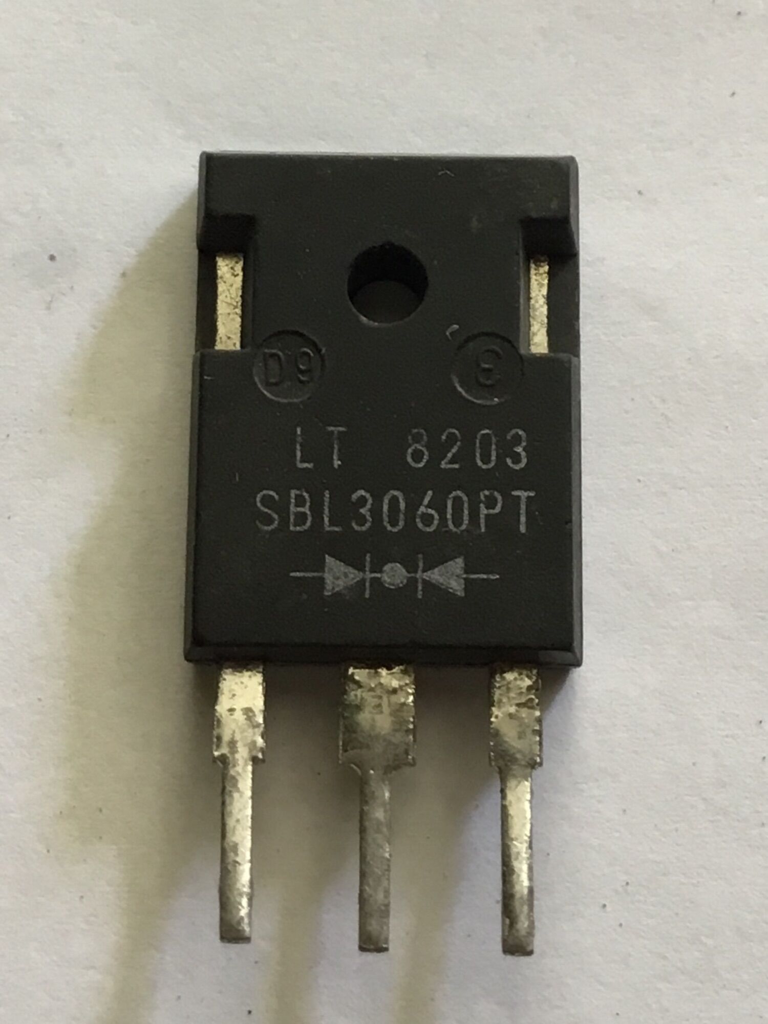 1 chiếc điốt sbl3060pt tháo máy