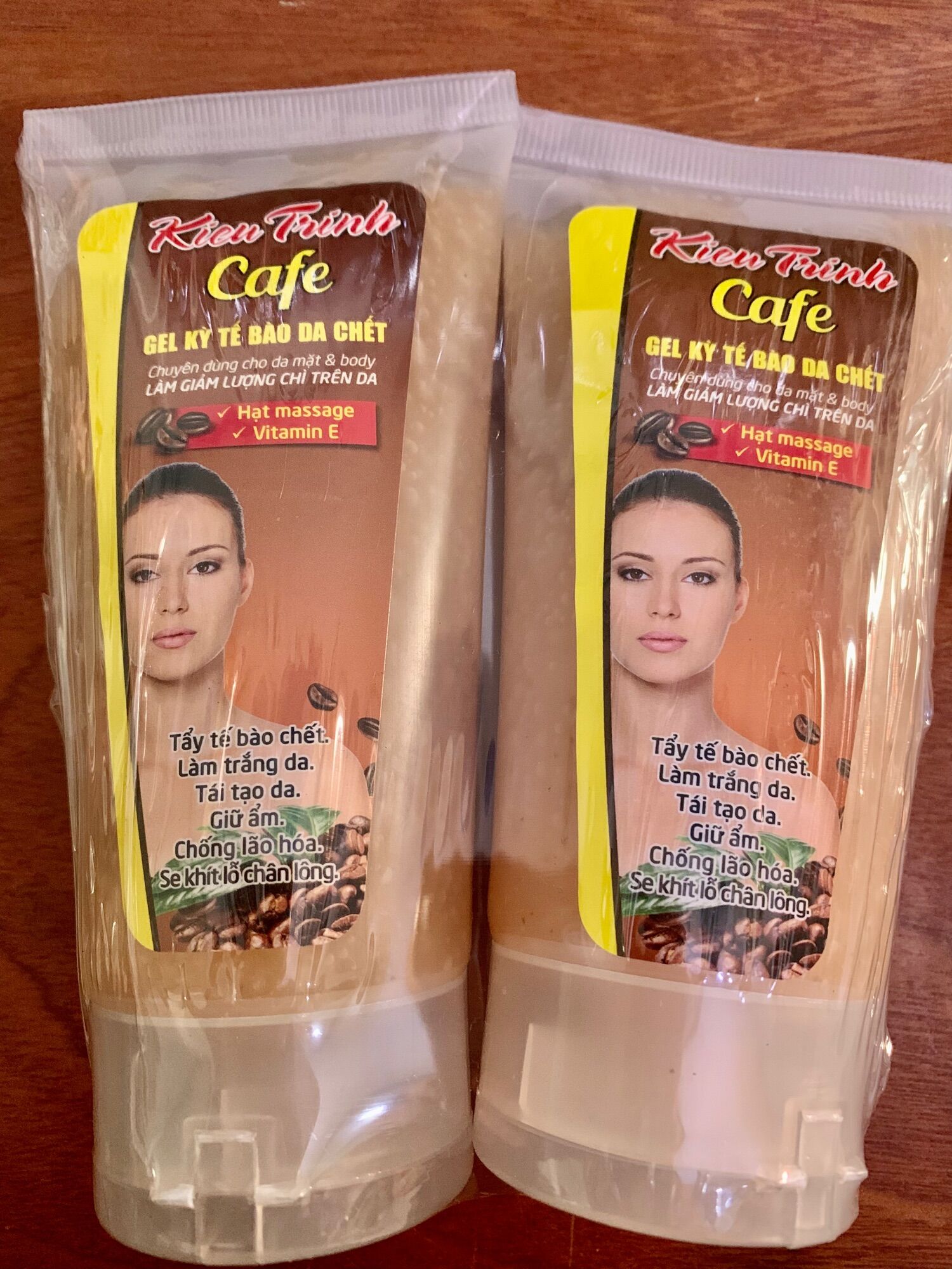 Gel kỳ tế bào da chết toàn thân hương Cafe Kiều Trinh 200g