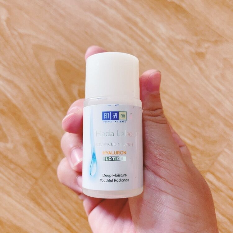 Dung dịch Hadalabo dưỡng trắng da chai dùng thử 20ml