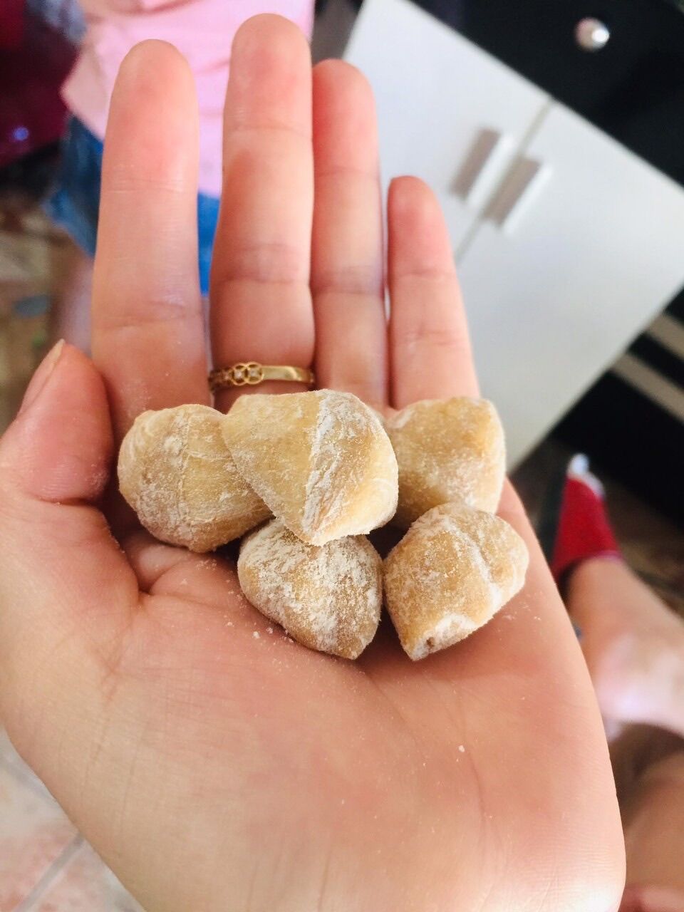 Kẹo ú tuổi thơ 8x 9x