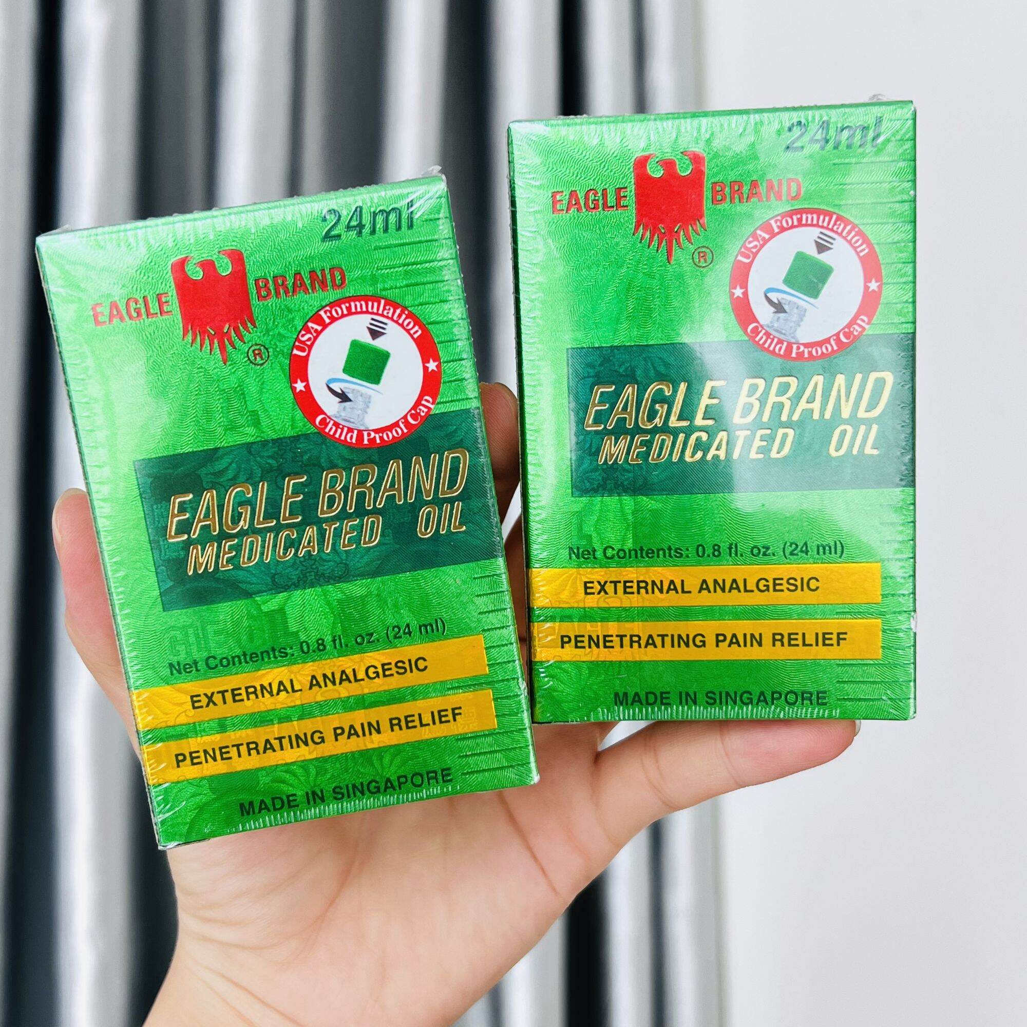 Dầu gió xanh con ó Eagle Mỹ, loại 2 nắp vặn