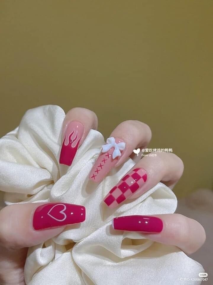 Nailbox móng úp thiết kế sẵn theo yêu cầu- mẫu màu Hồng cute