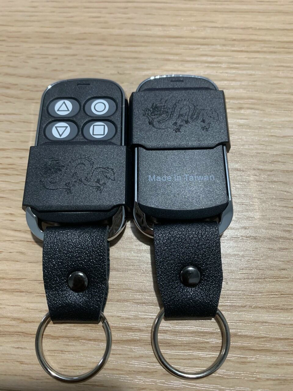 Remote cửa cuốn 365 mhz đèn đỏ Taiwan