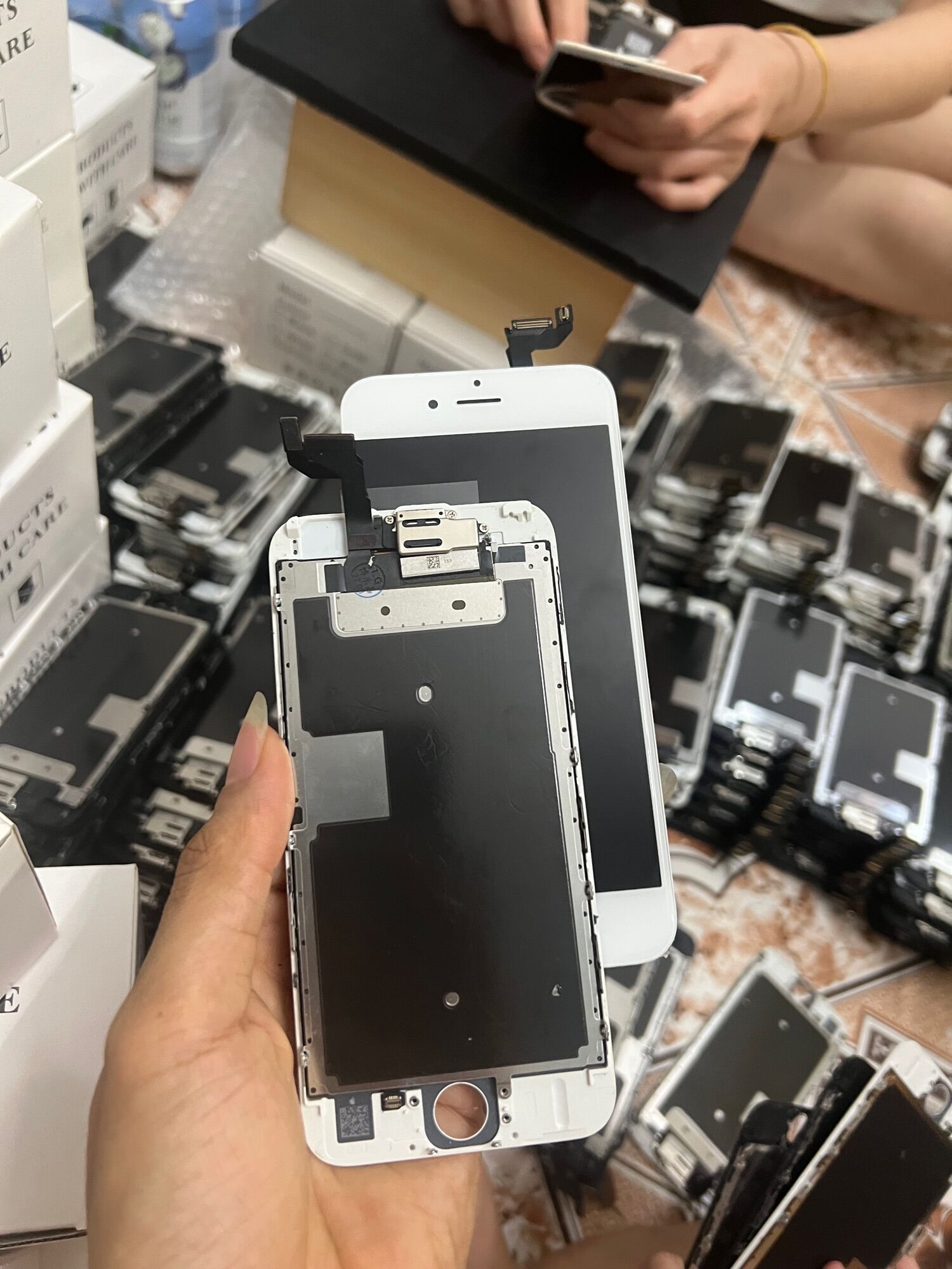 Màn hình thay thế 6S zin bóc full cụm