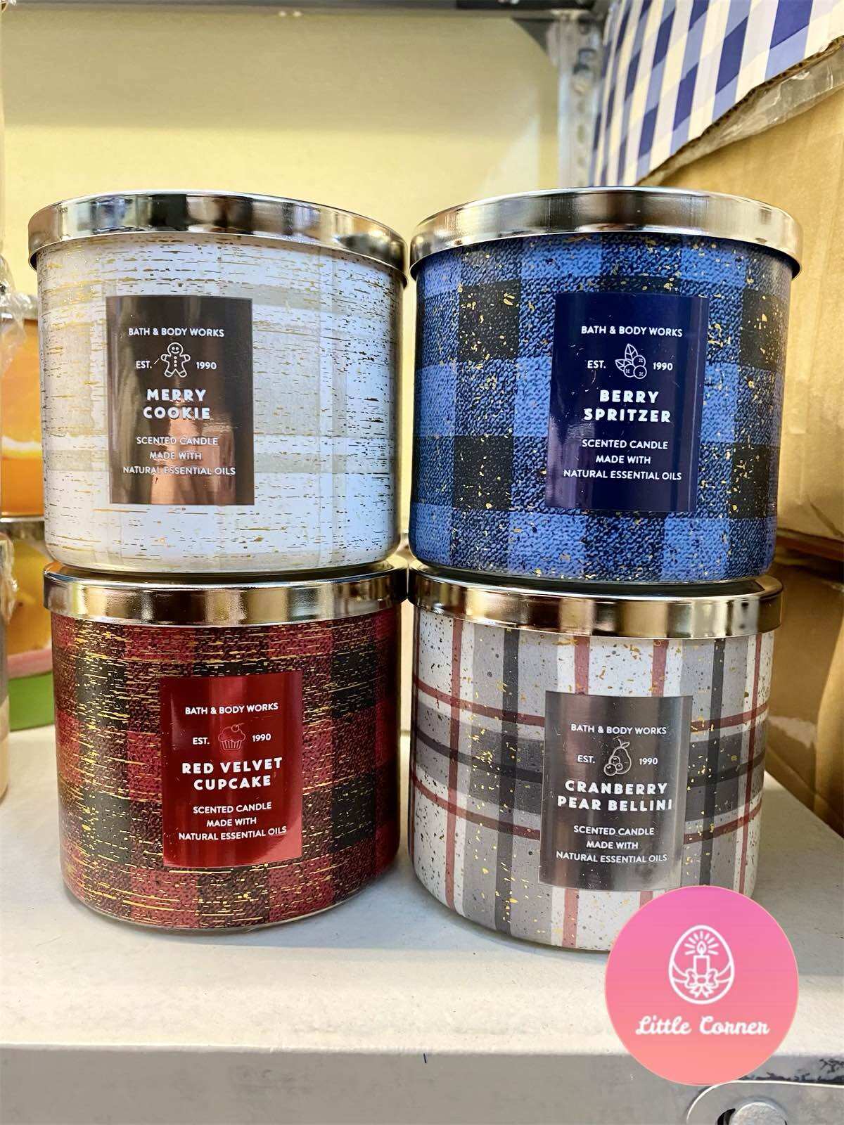 Nến thơm 3 bấc bath and body wokrs 411g - tone bánh kẹo