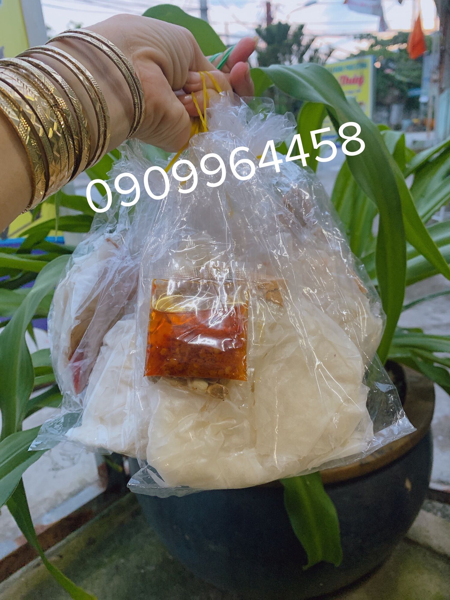 Bánh tráng sâu vì muối sate siêu cay size lớn 75k/sâu/10b