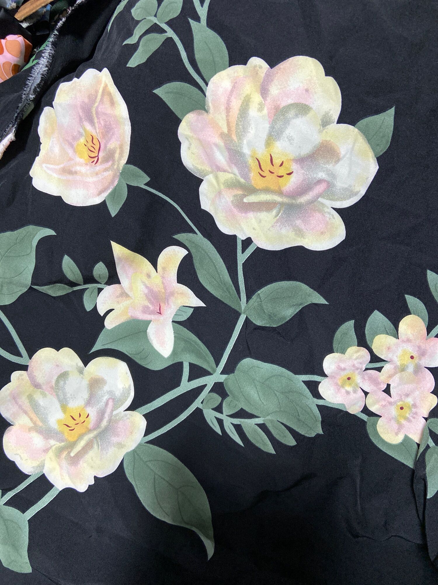 55cm x 1m5 vải lụa mango dùng pha phối may đồ bé làm thủ công (0-7)
