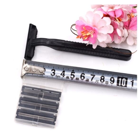 Dao Cạo Râu Kèm 4 Đầu Luỡi Thay Thế