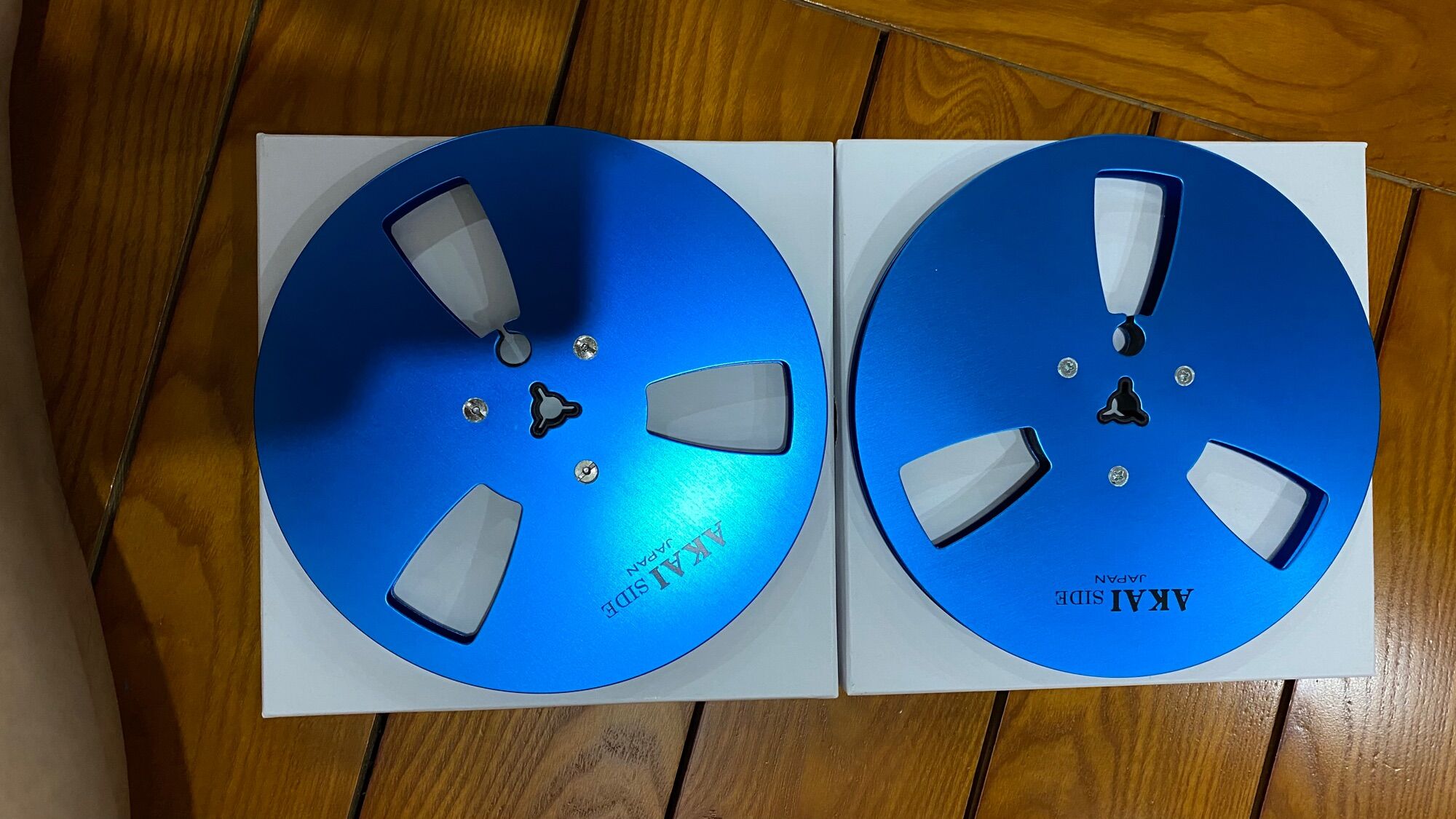 1 Đôi xương nhôm AKAI 7 inch Xanh