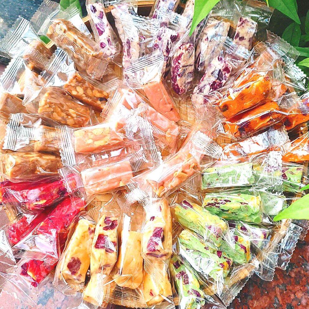 Kẹo dừa Hạnh Phúc 500g (Kẹo dừa trái cây mix hạt dinh dưỡng)