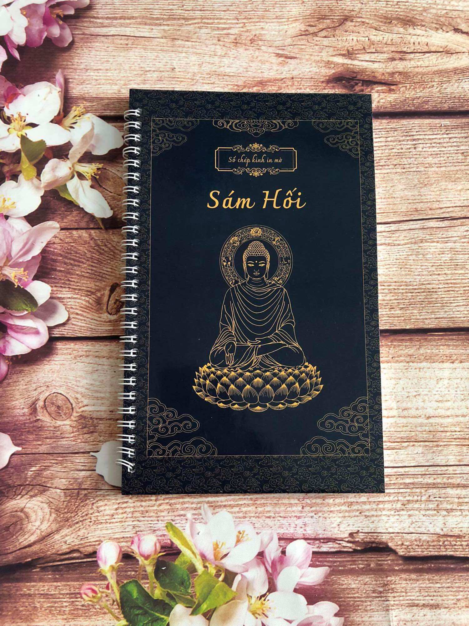 Vở chép kinh Chú Đại Bi in mờ (tặng kèm bút)