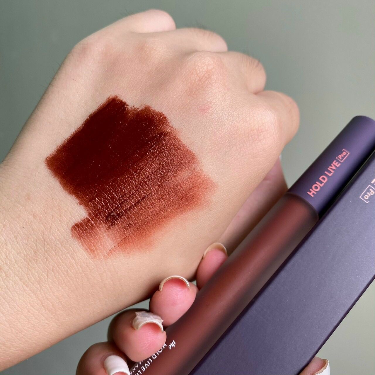 Son Hold live đen chính hãng có ảnh thật shop chụp