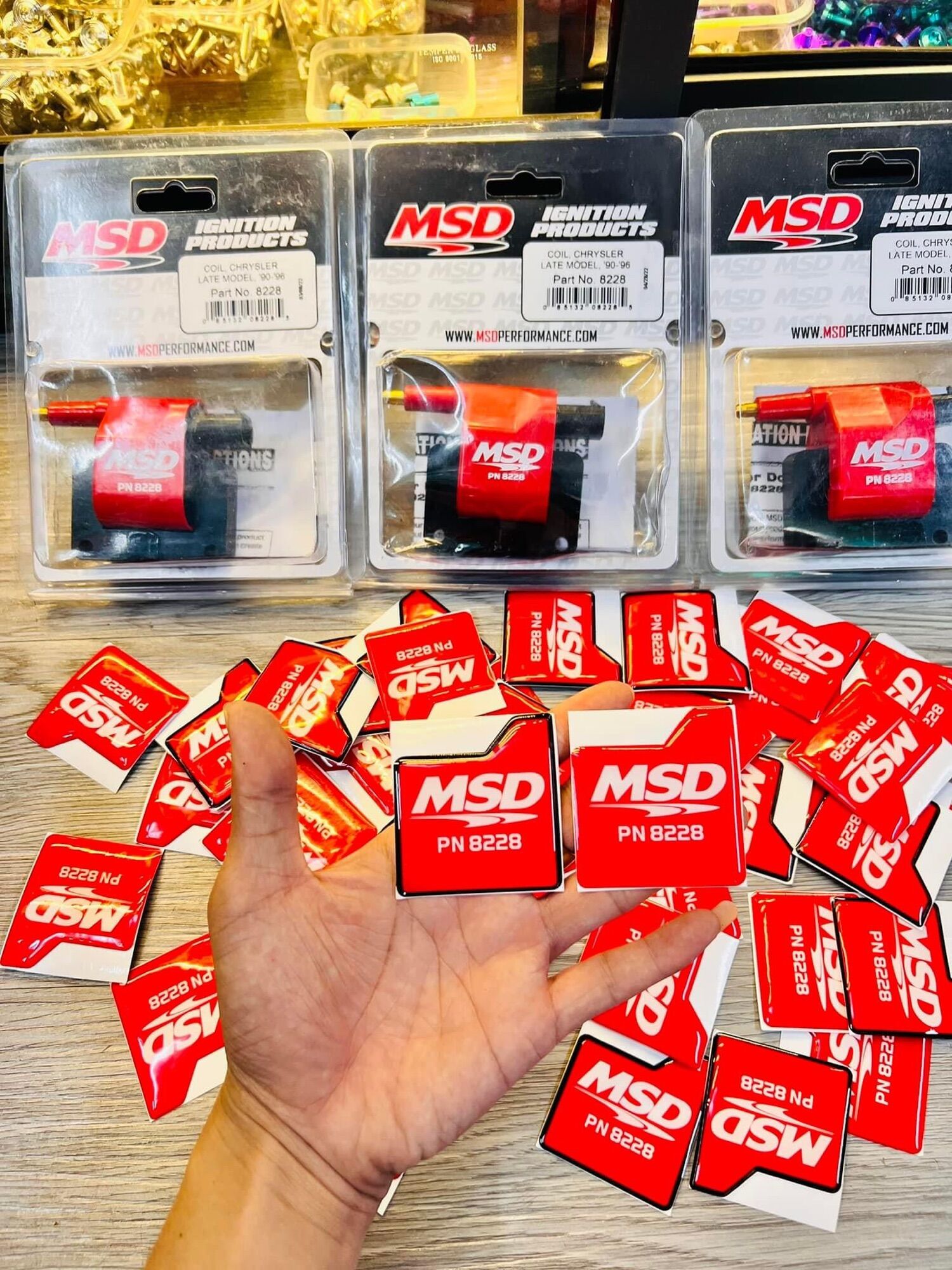 Tem decal msd mobin sườn keo chữ nổi