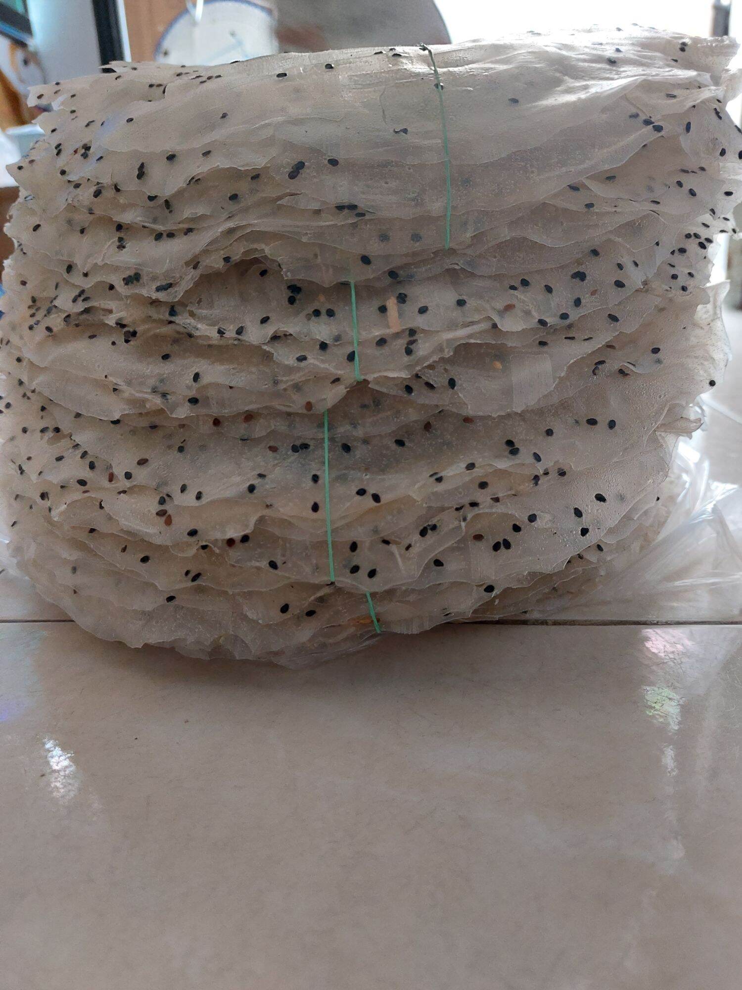 Bánh tráng gạo mè Phan Rang. 1 ràng (10 cái)
