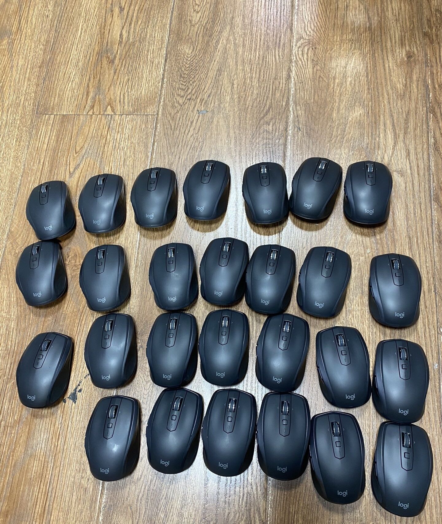 Chuột Không dây logitech mx any where 2s đã sử dụng 95%