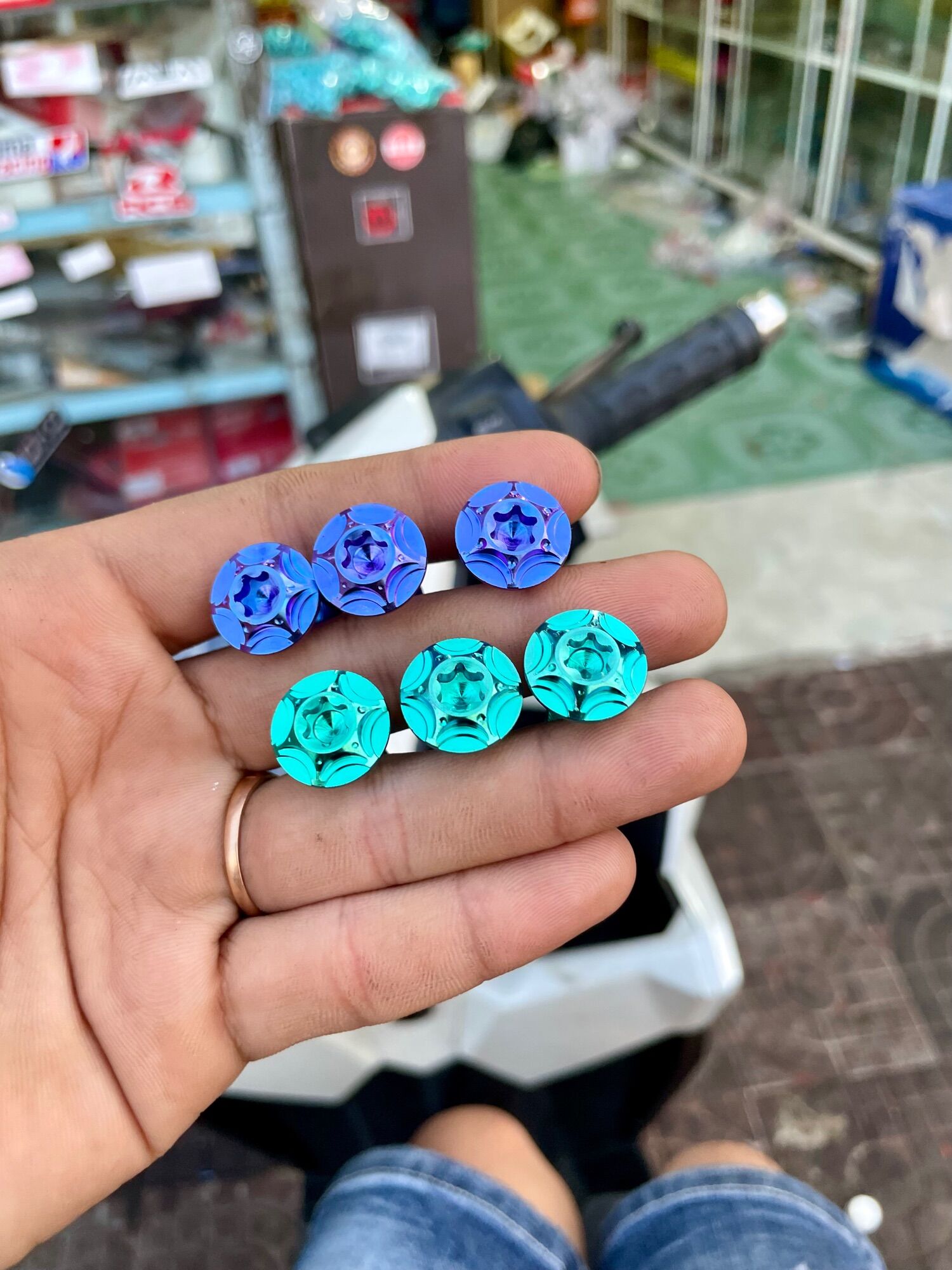 Ốc GR5 Nhôi sao 2 tầng