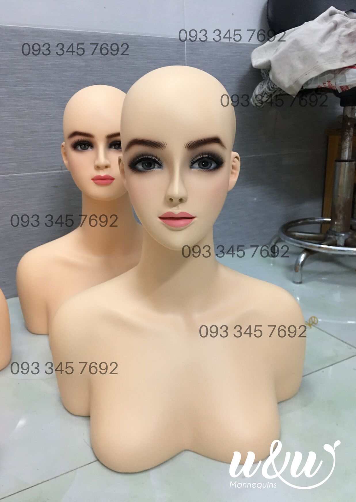 [HCM]Manocanh đầu massage ( nhựa cứng)