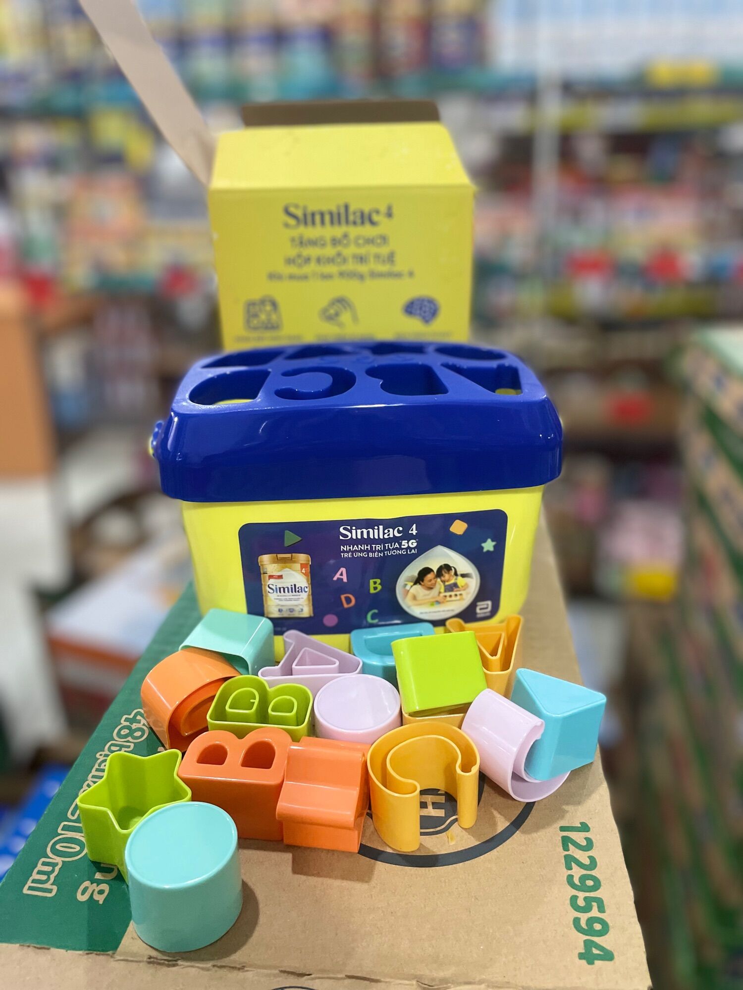 Đồ chơi hộp khối thông minh quà tặng từ similac