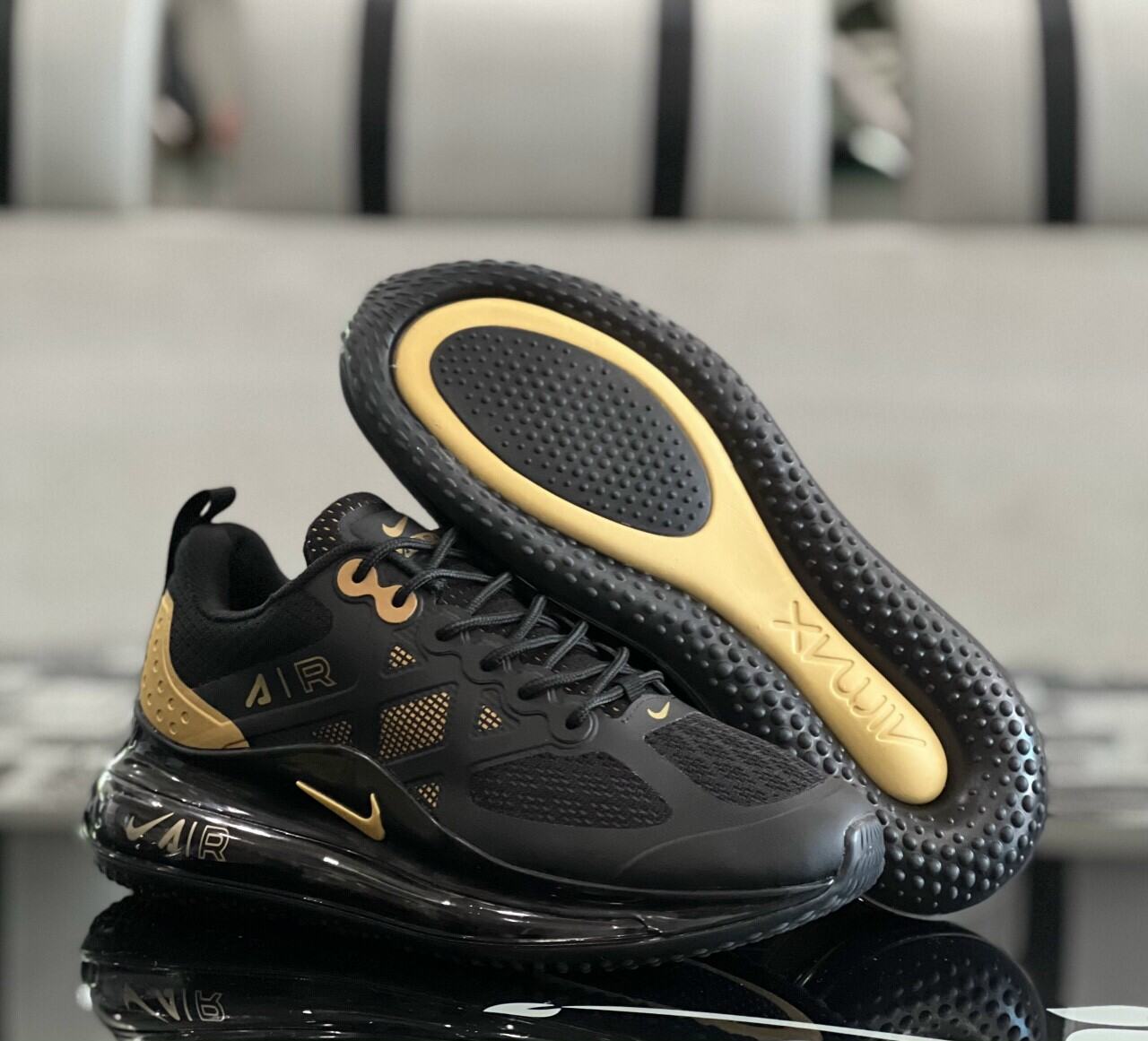 NEW YEAR Of50% Giày Nike Air Max 720 Đế Hơi Black gold Vàng Đen  Chính