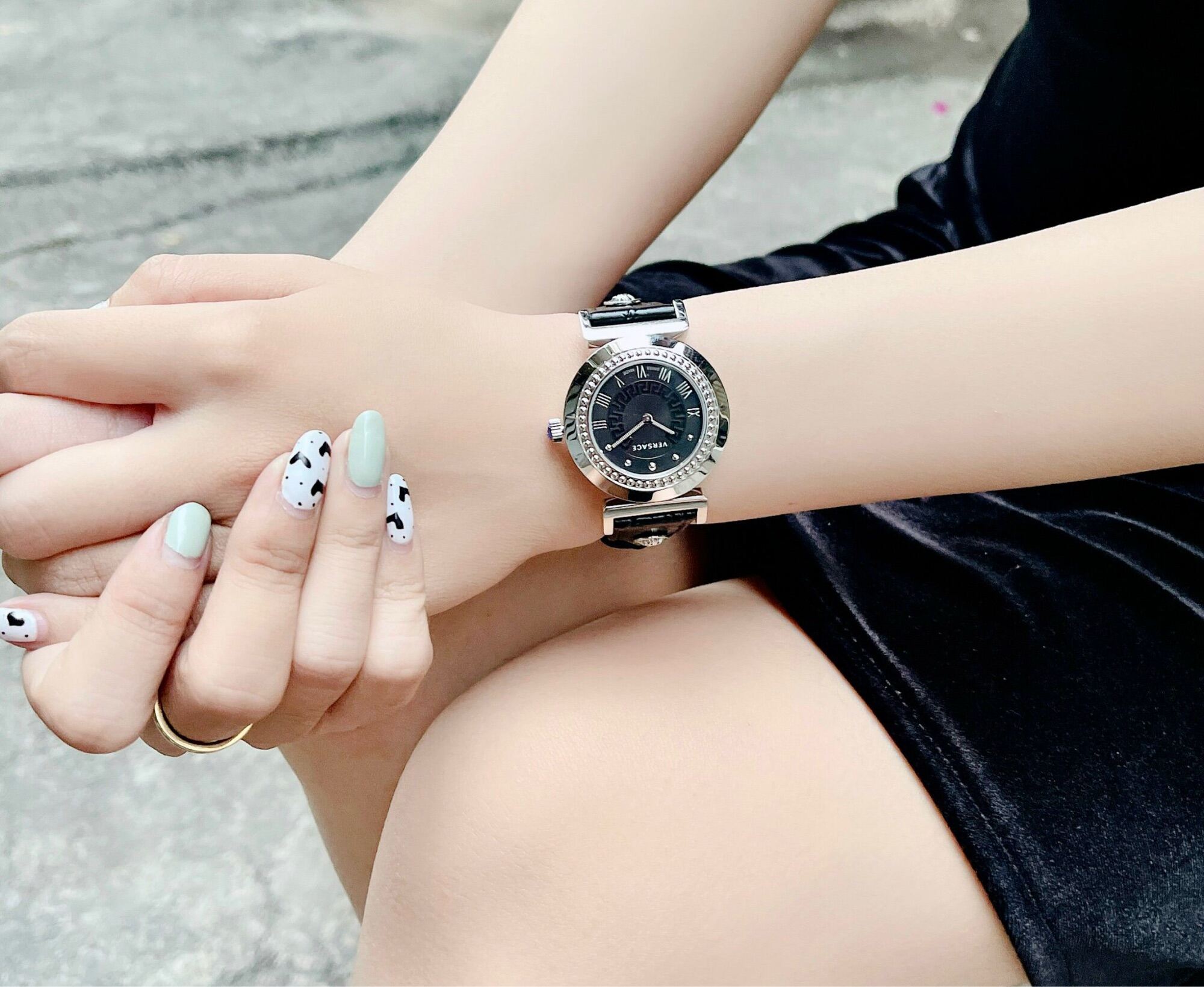 Đồng hồ nữ Versace P5Q99D009 vanity black thời trang hàng xách tayAuthentic chính hãng