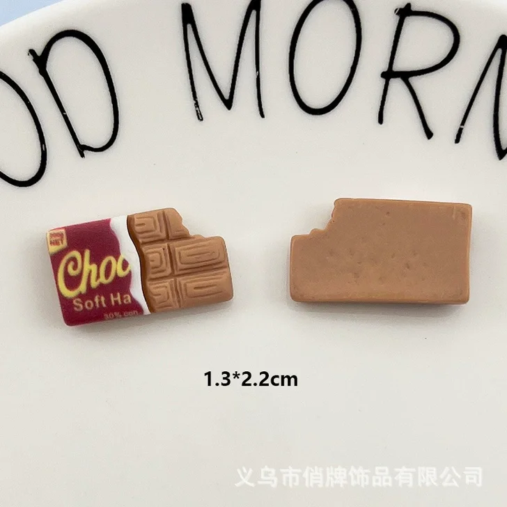 charm điện thoại hình vĩ socola