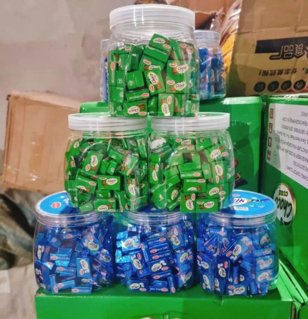 0Một hủ kẹo sữa bò nén Milk cube Apreso Hongkong hủ 485gam 120 viên