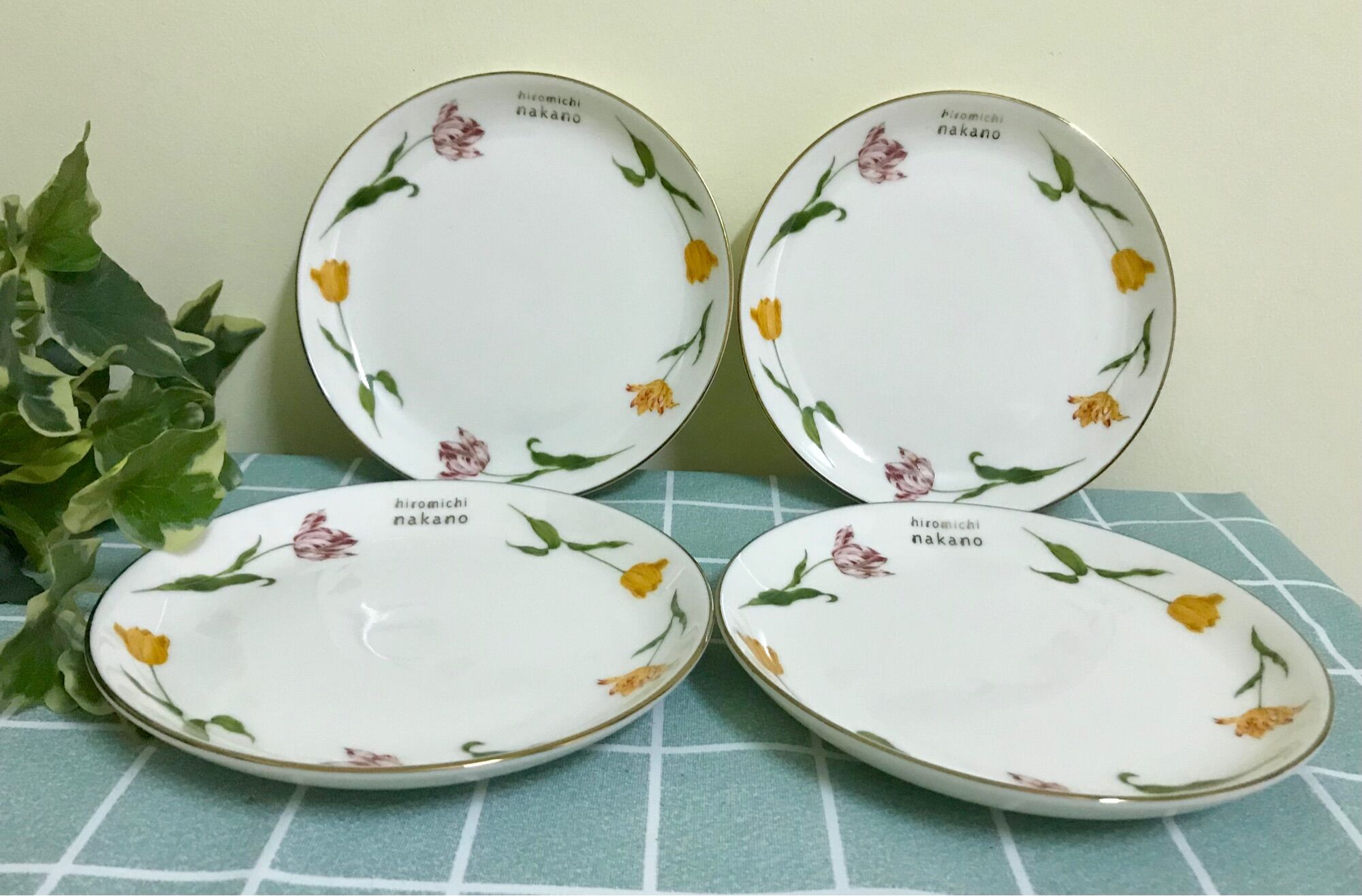 Dĩa hoa gốm sứ nhật tinh xảo