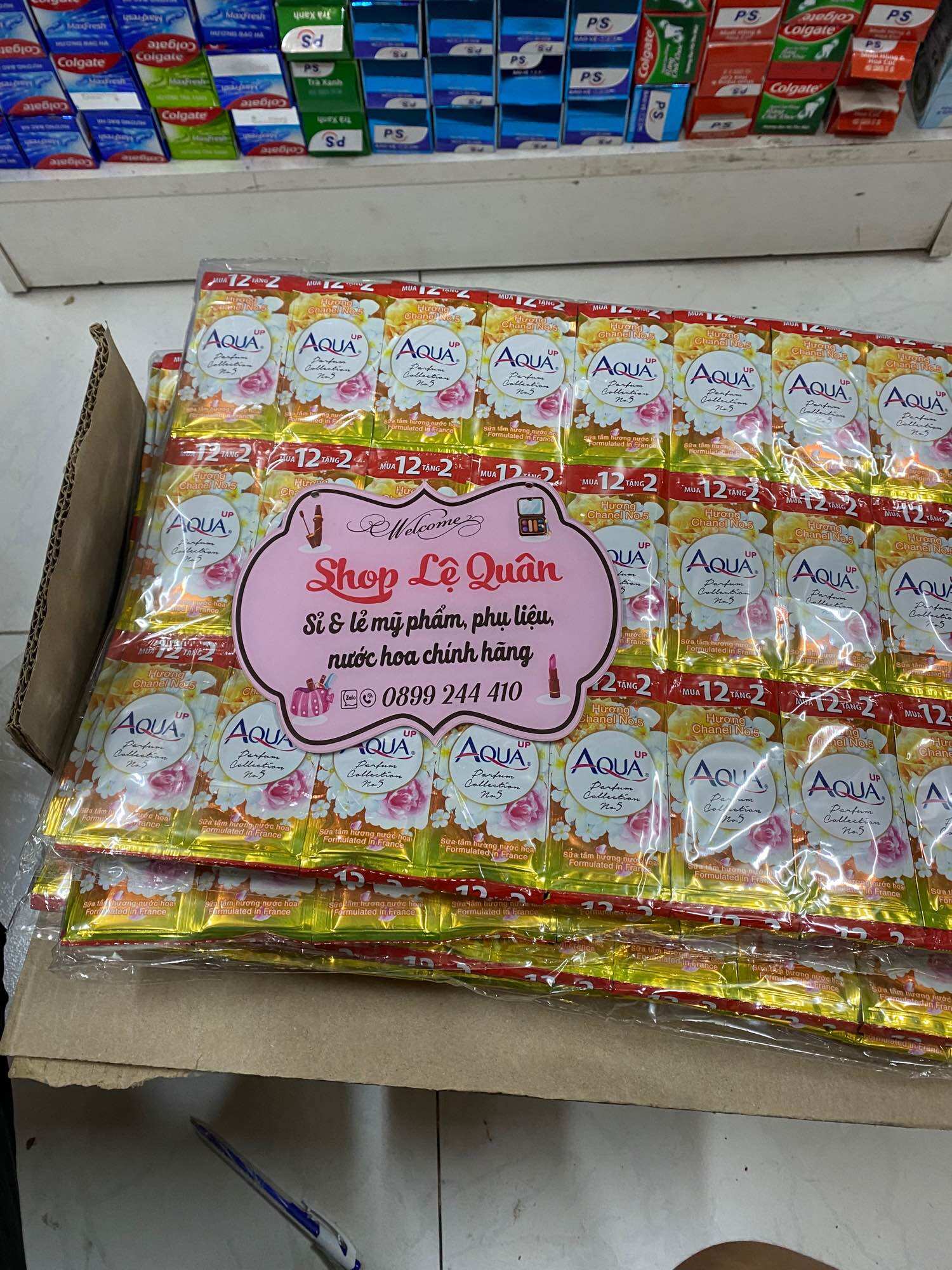 1 lốc 8 dây( 1 dây 14 gói) sữa tắm aqua
