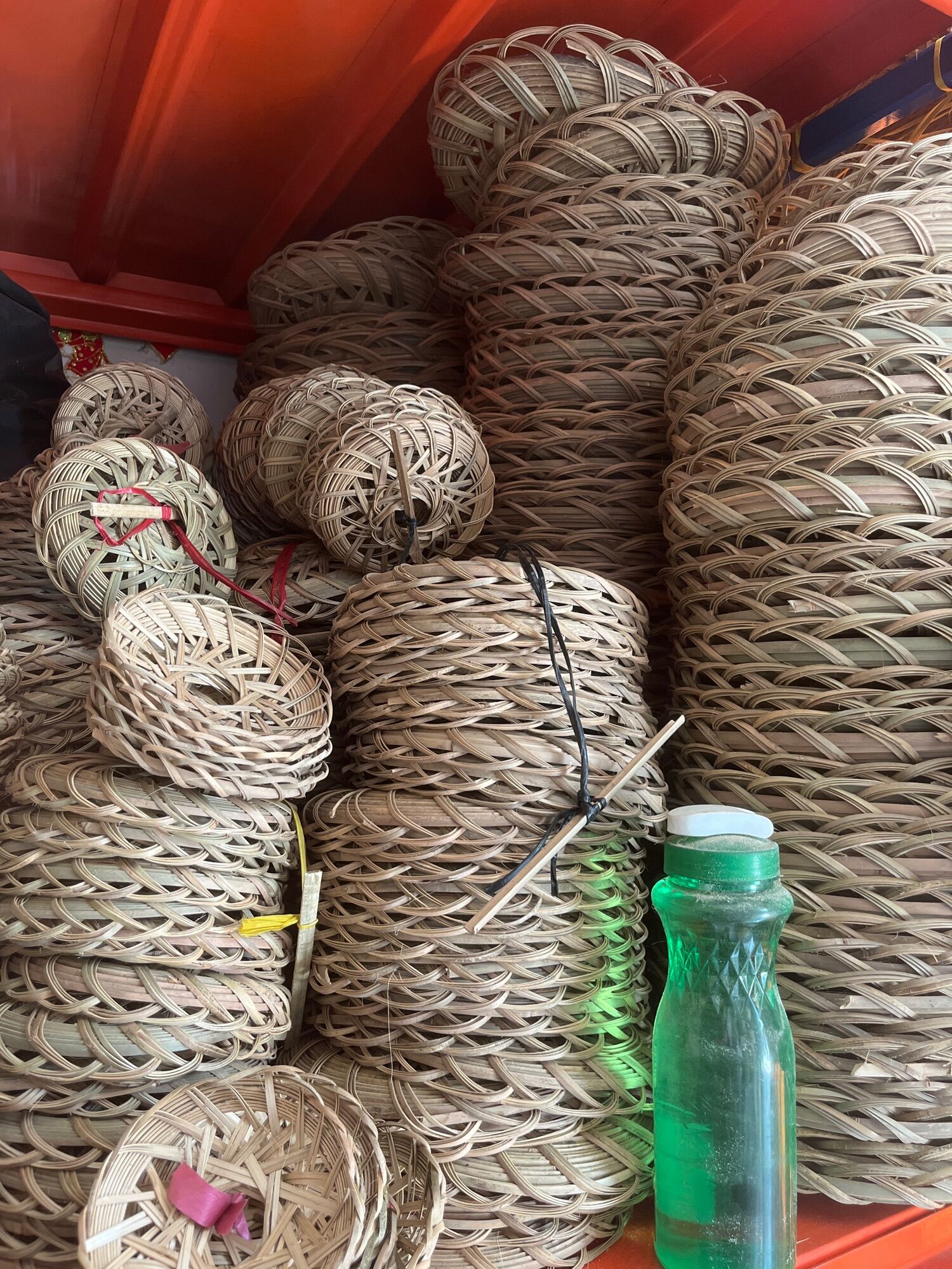 Rế Tre Lót Nồi , Trang trí .