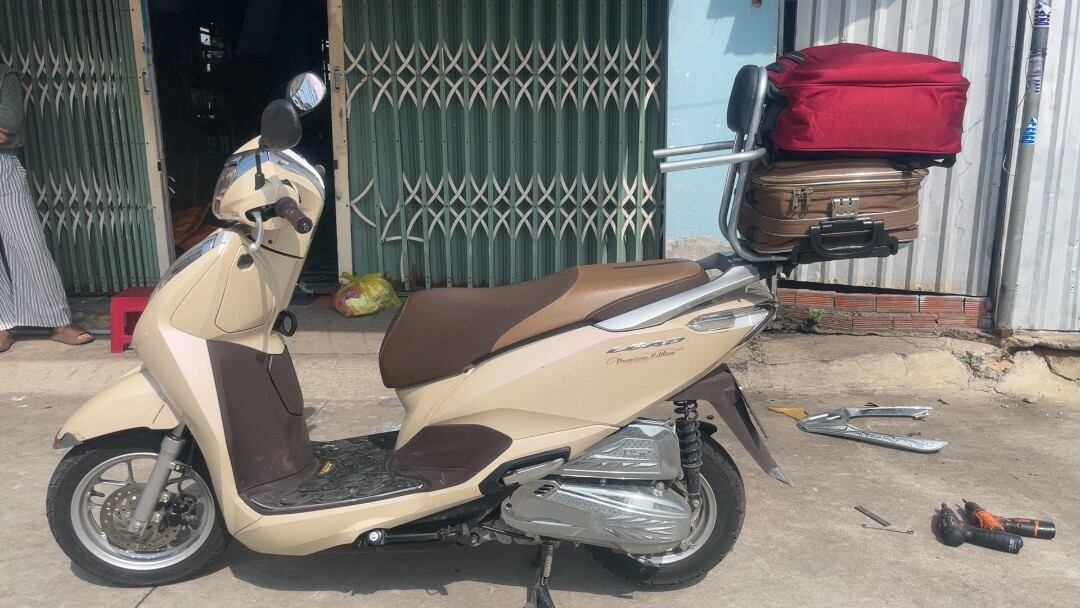 BAGA Phượt lắp xe LEAD (Tặng kèm xốp bọc gác tay)