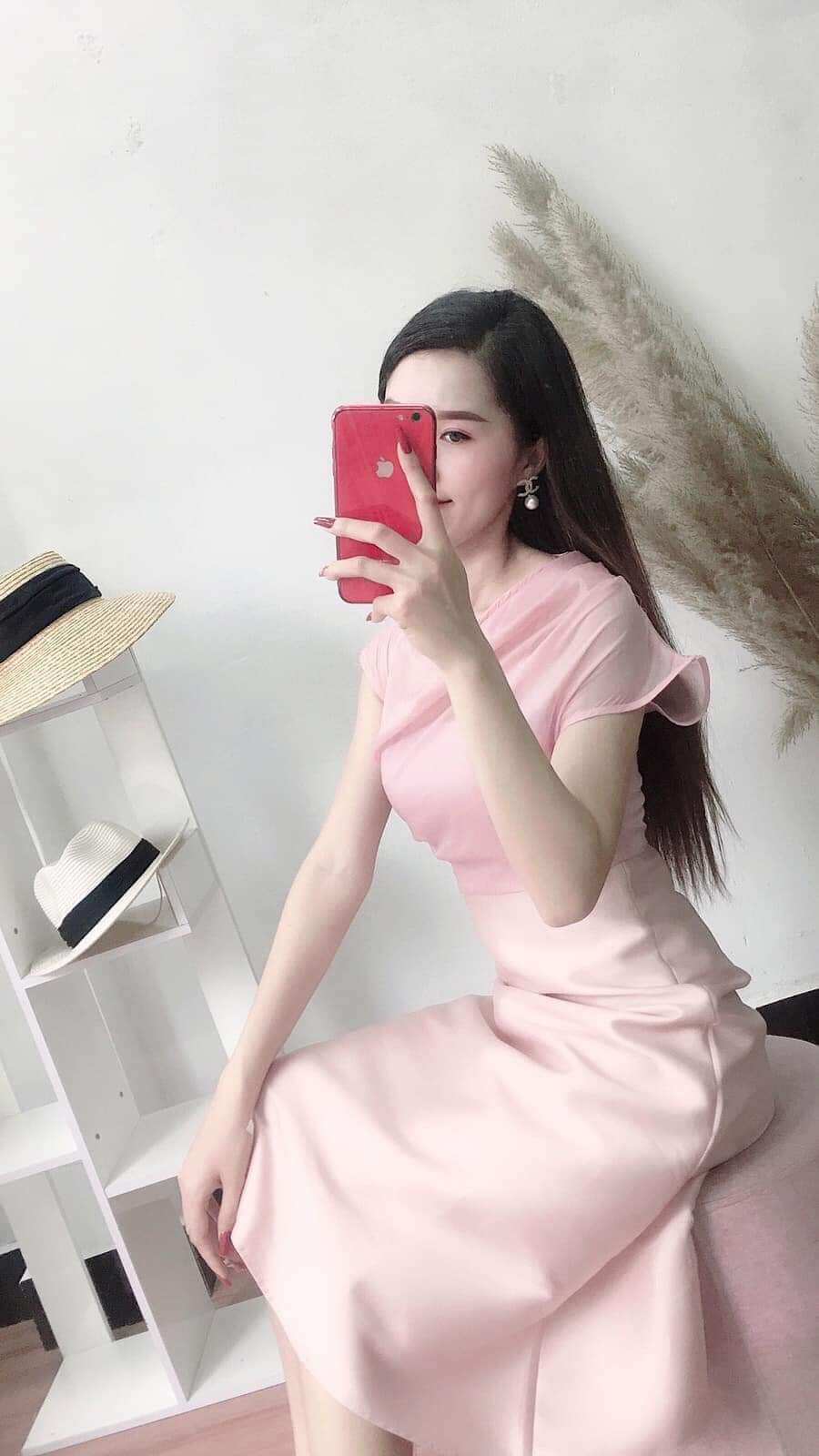 Đầm cổ đổ dáng A đính ngọc Monoco